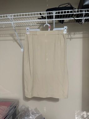 Adrianna Papell Light Cream Pencil Skirt